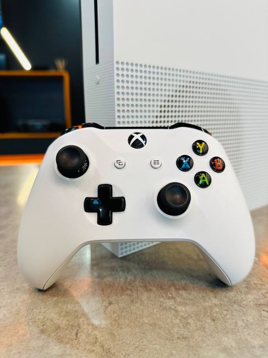 Microsoft Xbox One S 500 GB - 12 місяців гарантії!