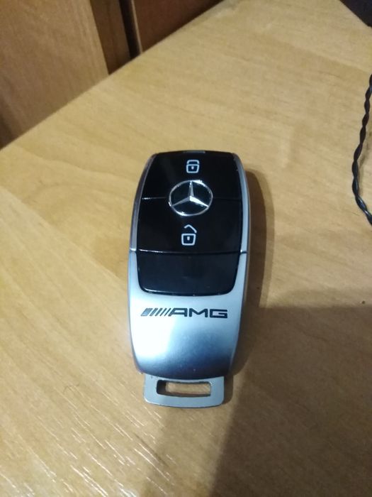 Ключ запалювання. Mercedes-Benz AMG