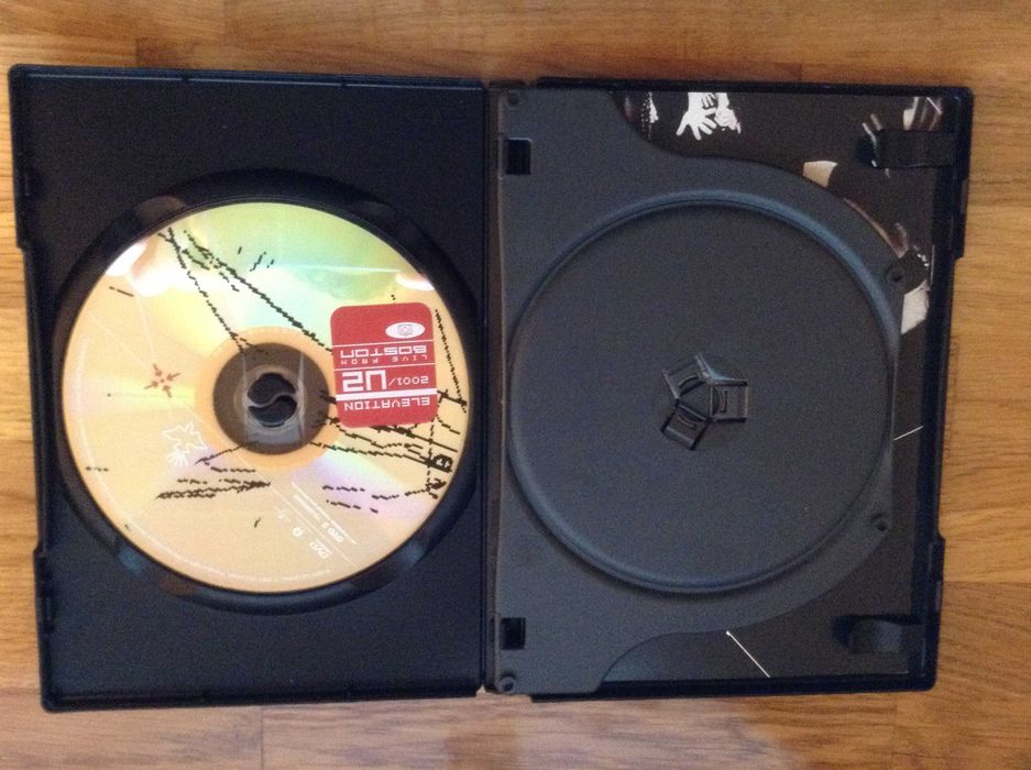 U2 - Elevation Live From Boston (DVD)64738225550849123