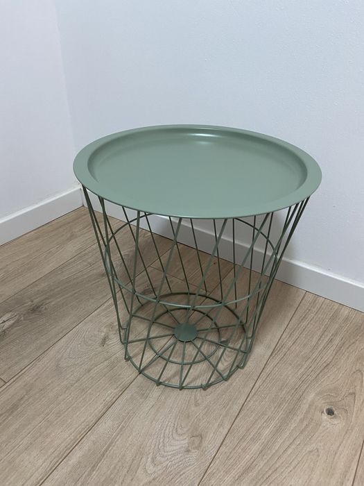 Mesa pequena.