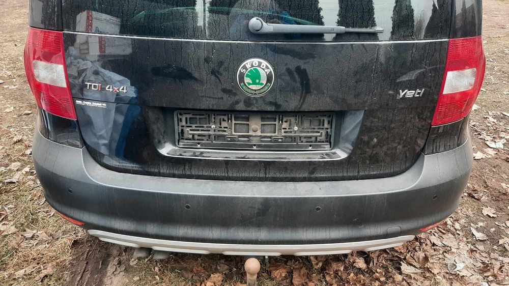 Skoda Yeti 12r. 2.0 CFHC 4X4 Drzwi Klapa Błotnik Uszczelka LF9R Hak