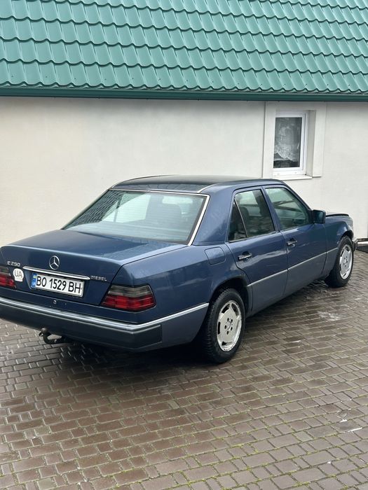 Продам W124 250D
