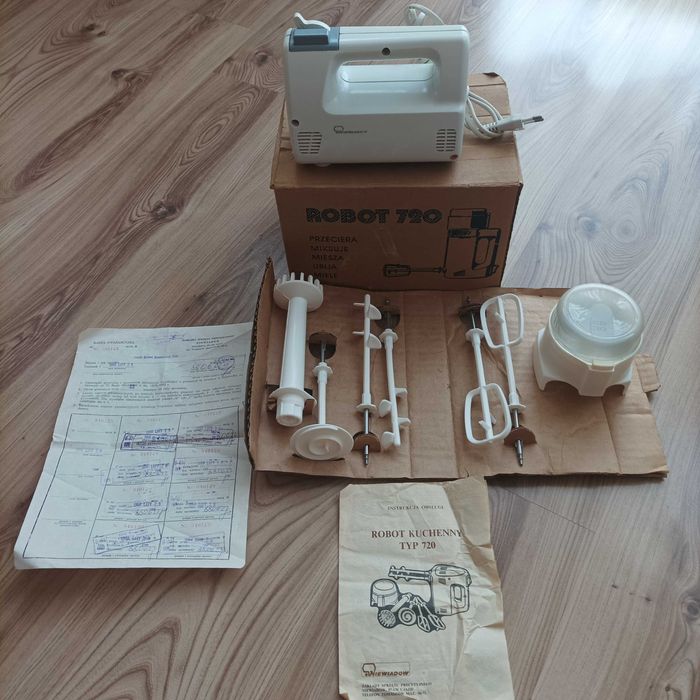 Mikser robot kuchenny Predom Niewiadów typ 720 z czasów PRL