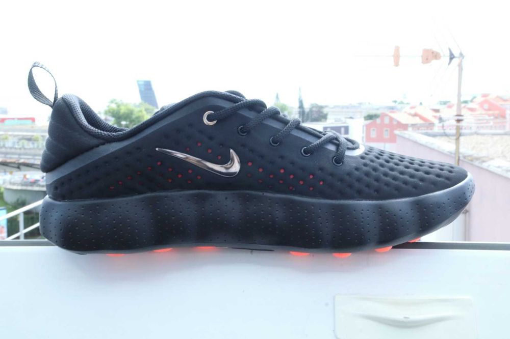 Nike Mind 002 Black Crimson 45 — Novas