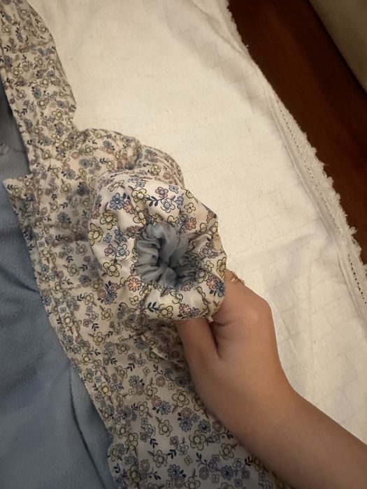 Курточка для дівчинки на 12-18 місяців