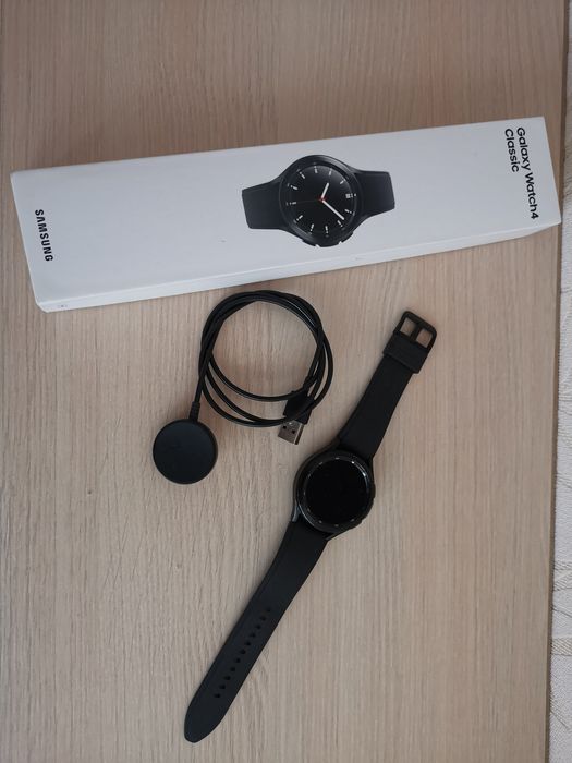 Смартчасы Samsung galaxy watch 4 classic A67L