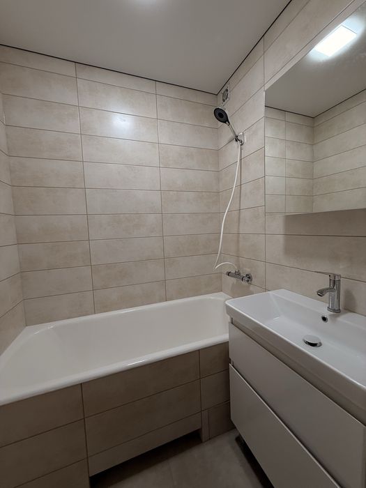 Сдам 2к. квартиру, Тополь-1, дом 18.