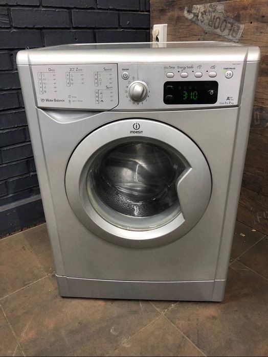 Фронтальная узкая стиралка Indesit ESB1160B не дорого !!!