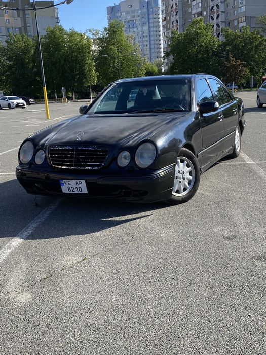 Продам Mercedes Bens w210 очкарик 6 ступка 2.4 атмосферний v6