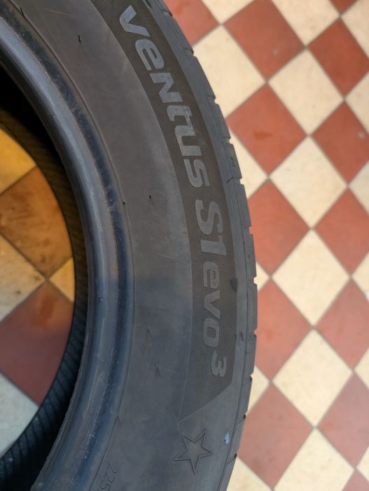 Hankook Ventus S1 Evo 3 225/55R17 101Y #124A