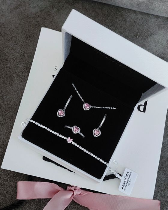 Пандора Браслет сердечко паве Pandora намисто сережки каблучка