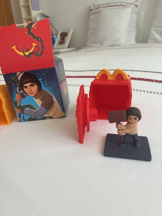 Bonecos Stranger Things McDonalds