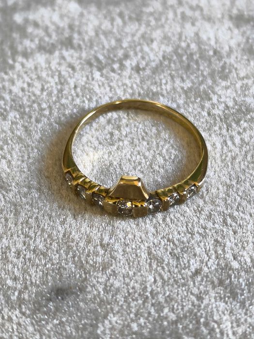 Pierścionek/obrączka z brylantami 0,25 CT / certyfikat