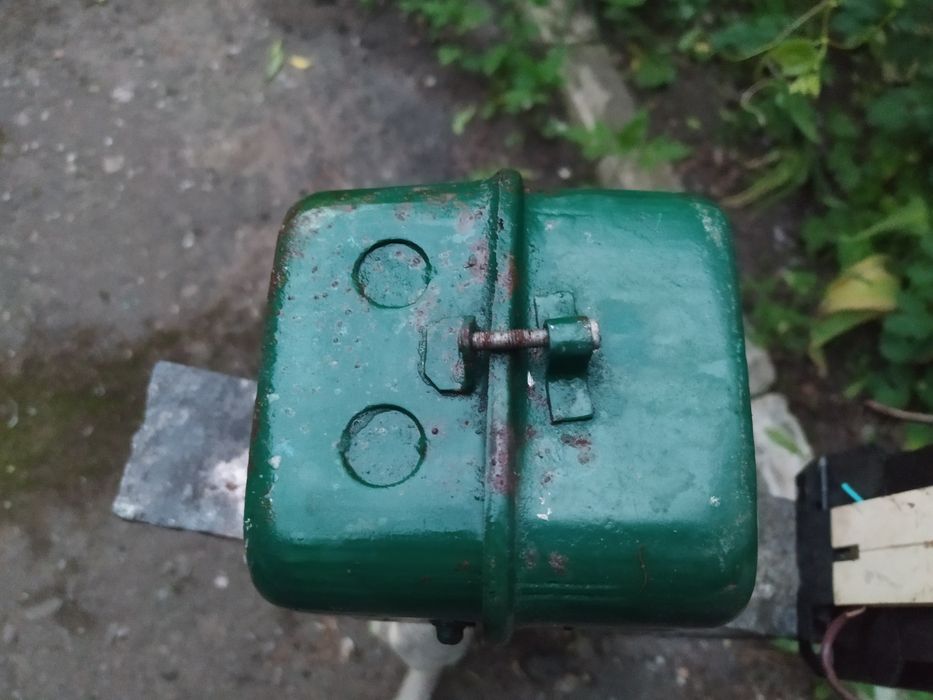 Пусковой ящик электродвигателя 10А