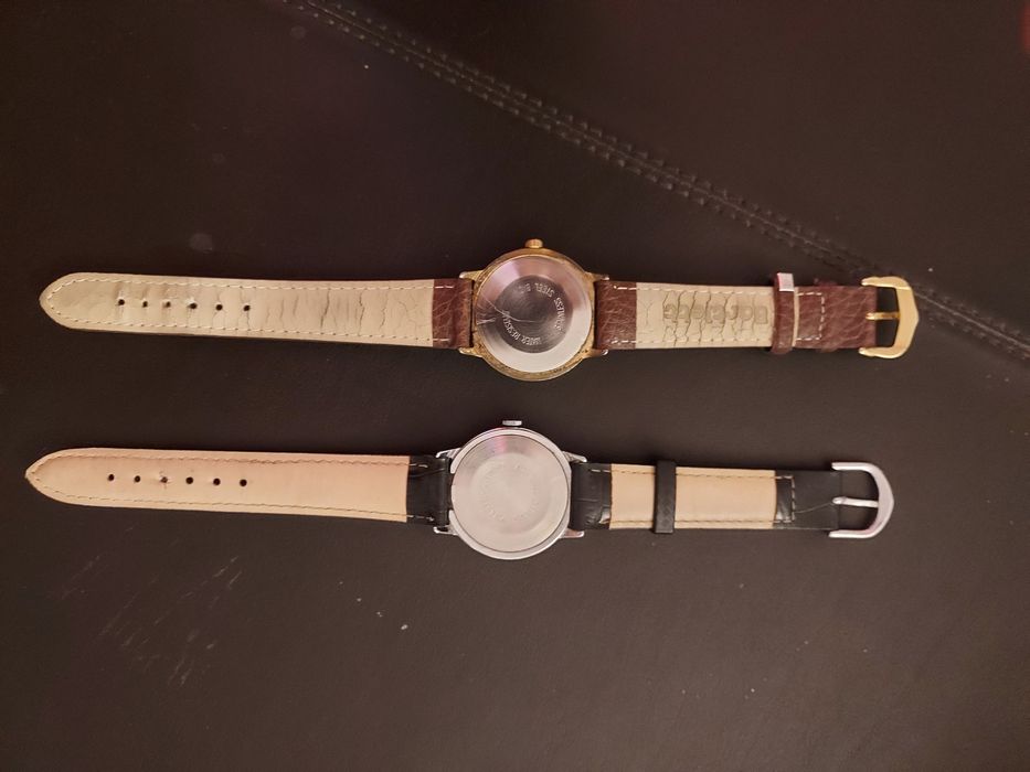 2 relógios Timex mecânicos