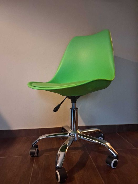 krzesło obrotowe dla dziecka