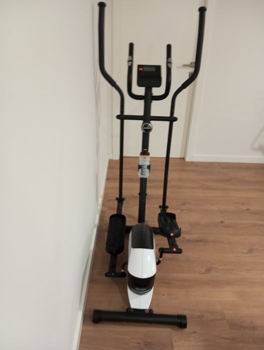 Elíptico muito novo