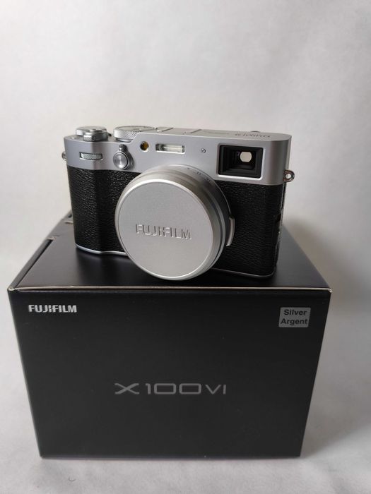 Фотоапарат Fujifilm X100VI Silver (16821793) Новий. Гарантія