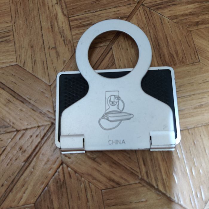 Держатель для зарядки дорожный