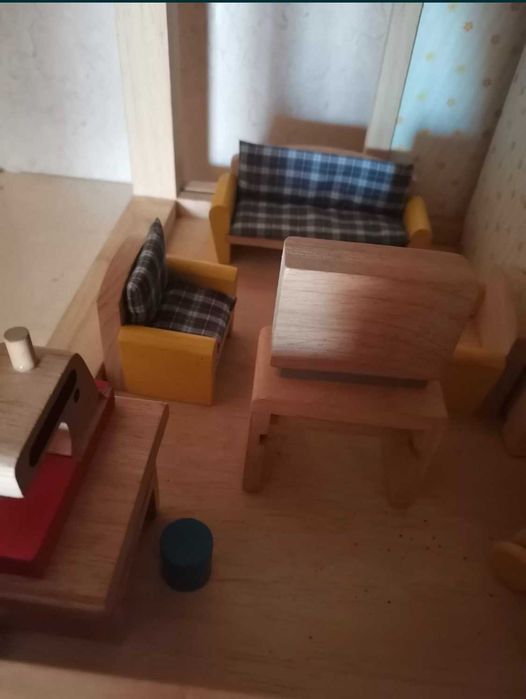 Casa de Bonecas grande em madeira