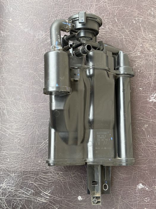 Адсорбер паров топлива 5Q0201797F VAG