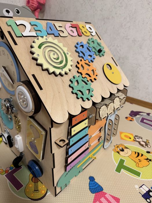 Бизи борд бизи куб