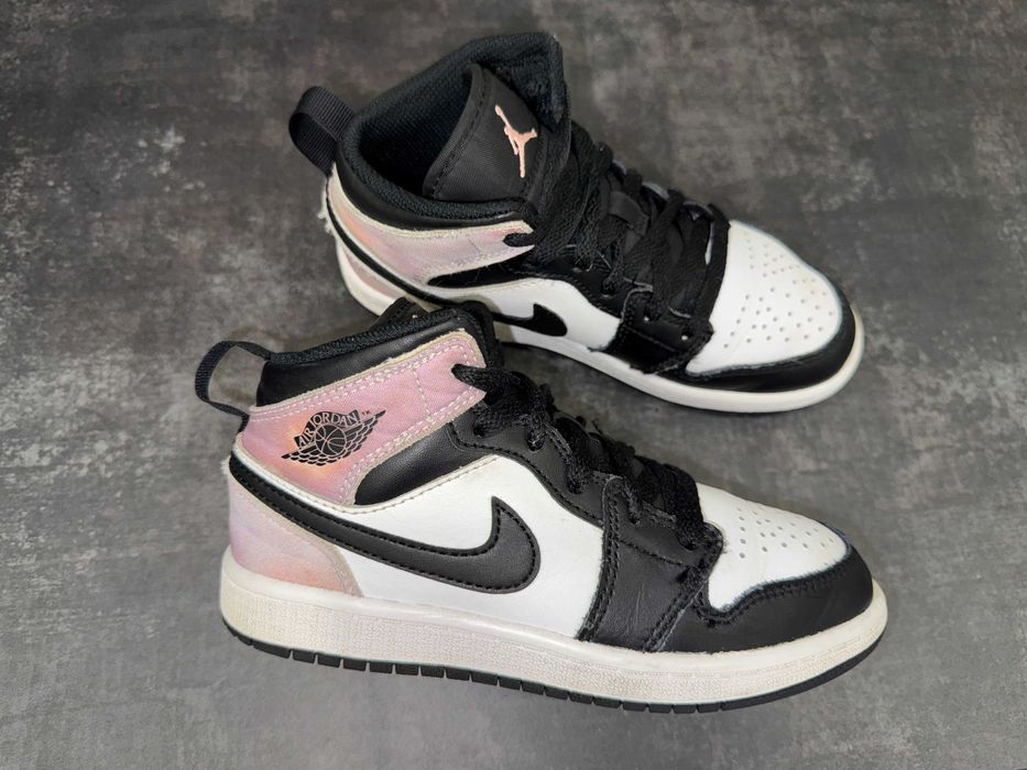 Шкіряні кросівки Nike Jordan 1 Mid, оригінал, р-р 31,5, уст 20,5 см