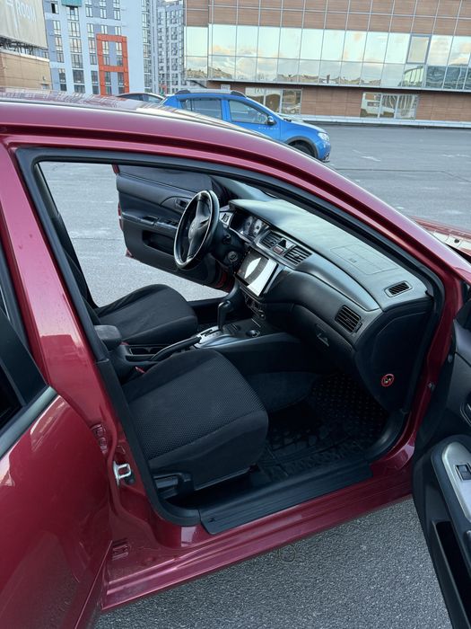 Продам Mitsubishi Lancer 9