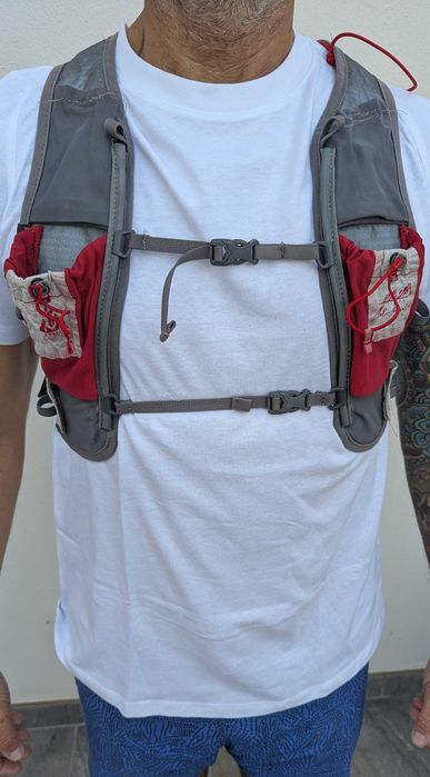 Colete de trail run série assinada por Scott Jurek