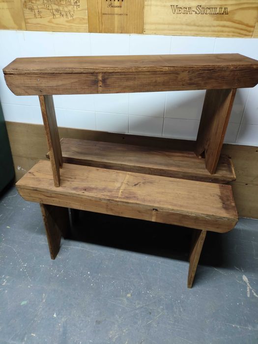 Bancos corridos taberna