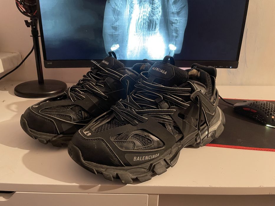 balenciaga track 43