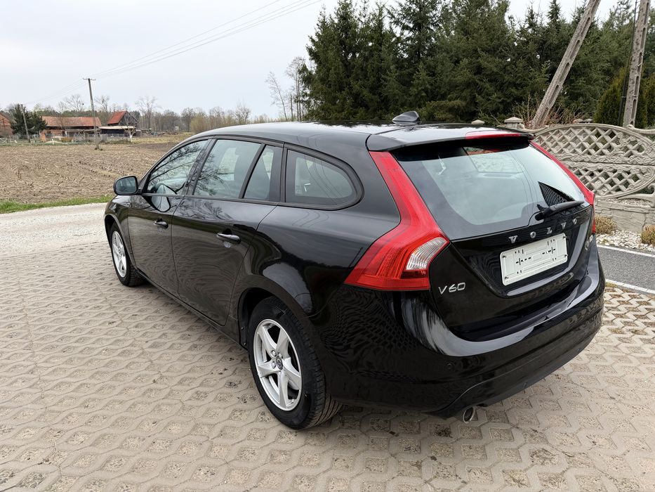 Volvo V60 Navigacja   2.0D