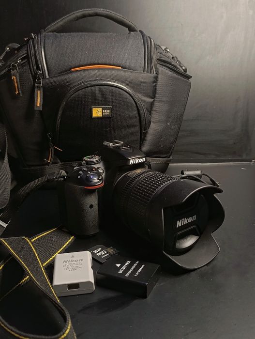 Фотоапарат дзеркальний Nikon D5300 + об'єктив Nikkor  18-105mm