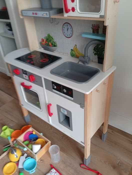 Kuchnia drewniana dla dzieci