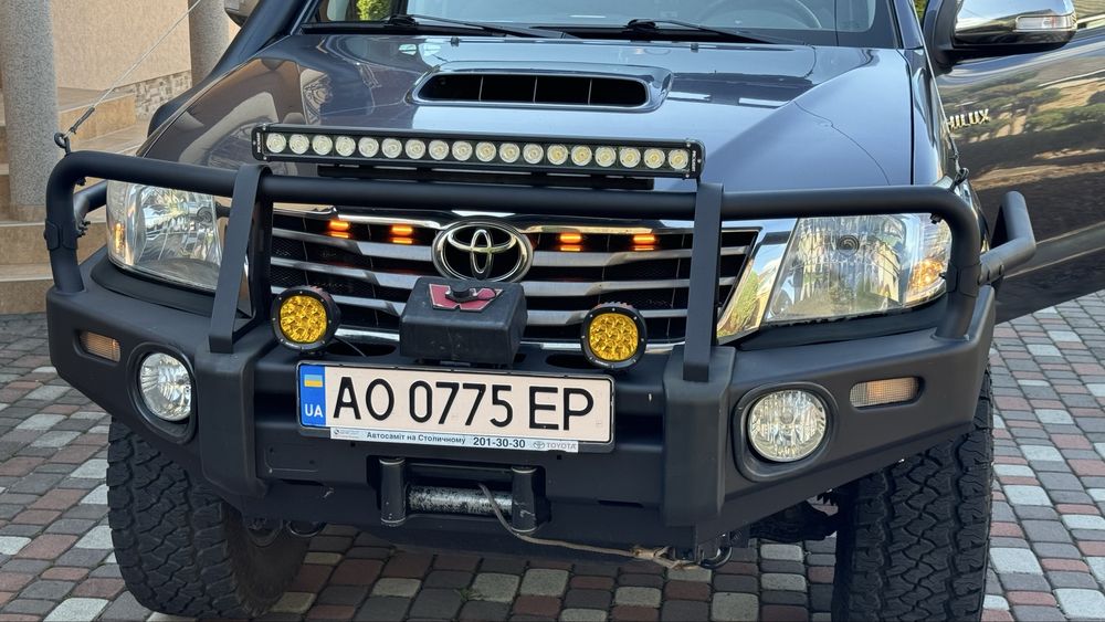 Toyota Hilux 2012 «Camping»