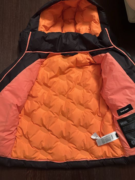 Курточка Diesel , оригінал у гарному стані !!!