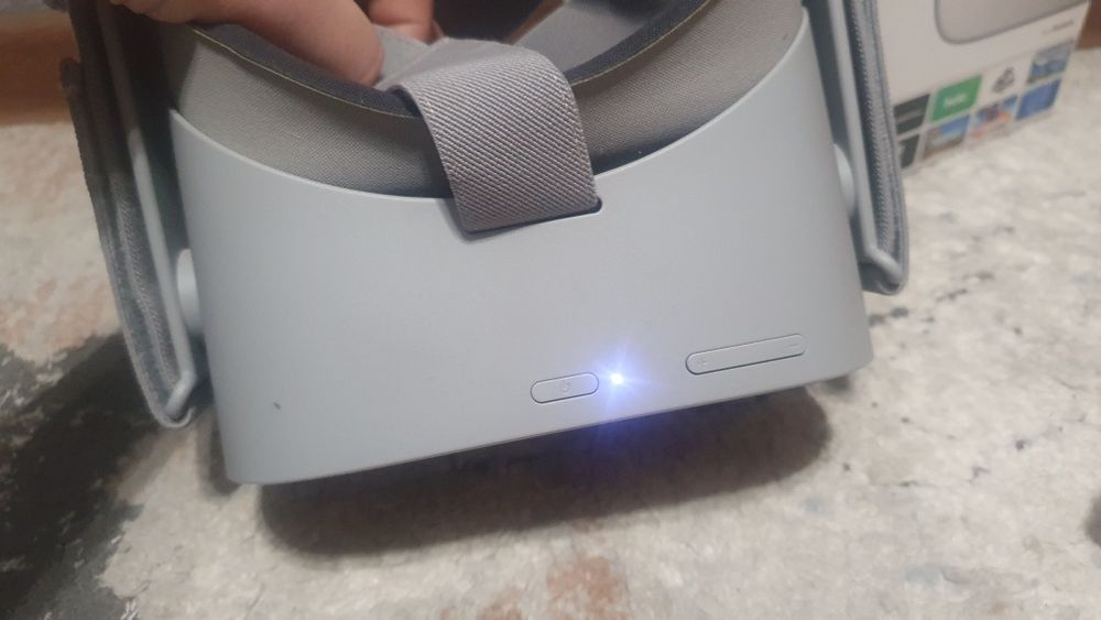Oculus go в хорошому стані