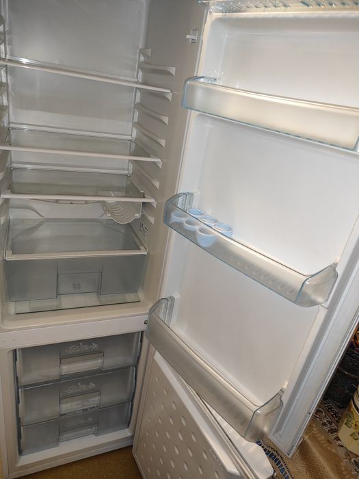 Lodówka beko jak Nowa.