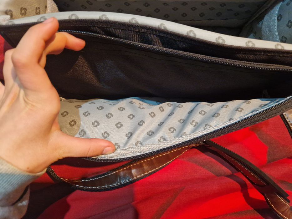 Продам сумку Samsonite