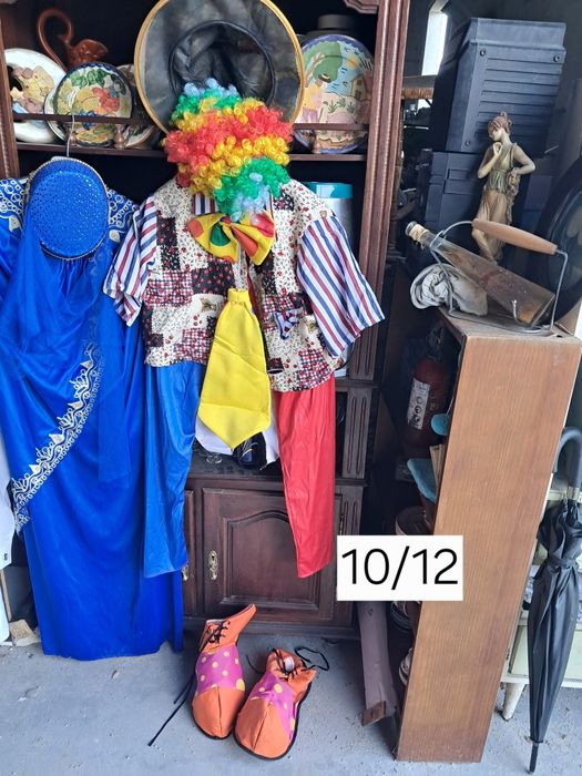 Varios trajes de carnaval