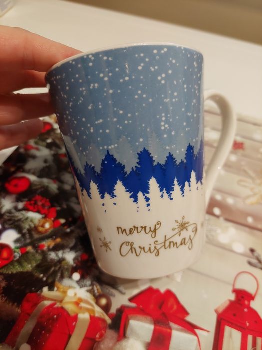 Świąteczny Kubek: Merry Christmas – Idealny na Prezent!