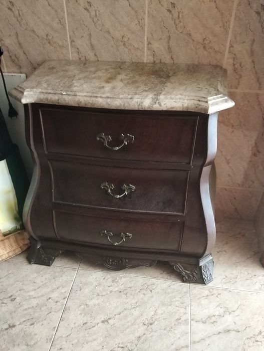 Mesas de Cabeceira (50€ cada)