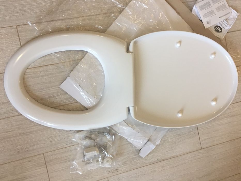 Нове! Продам Унітаз підвісний Jacob Dalafon з сідушкою кришкою