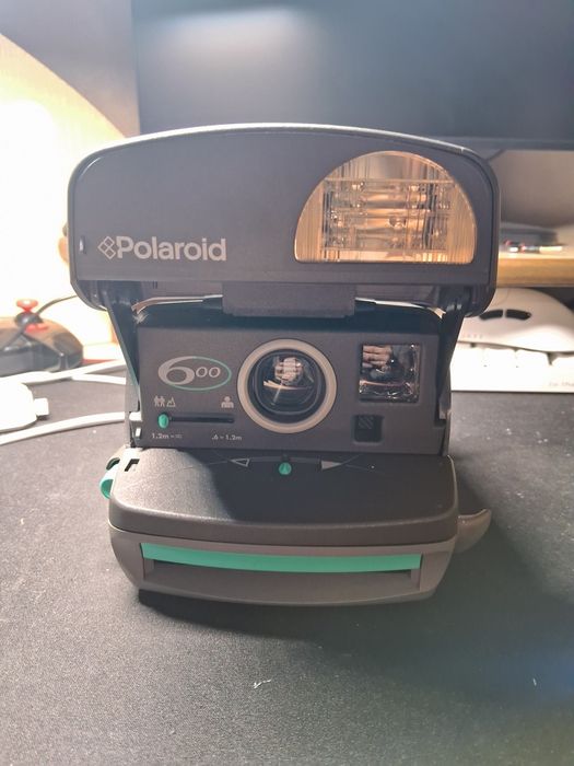 Миттєвий фото апарат Polaroid