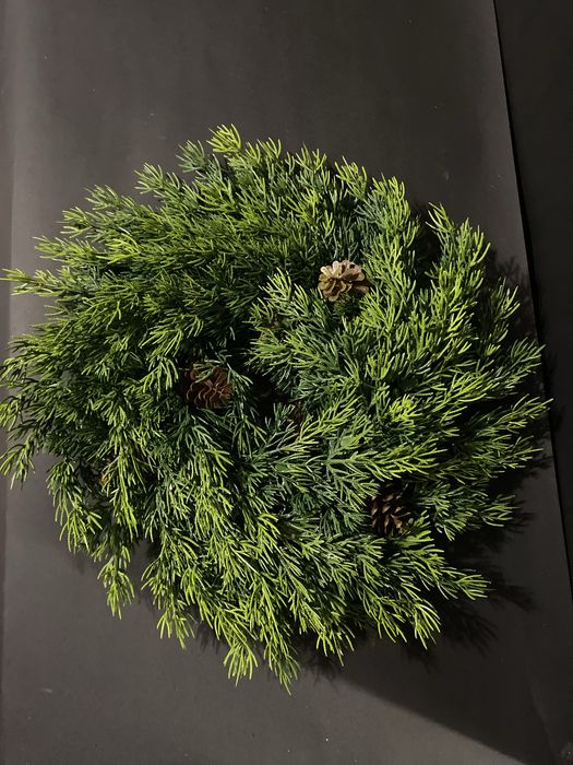 Wianek sztuczny 33cm