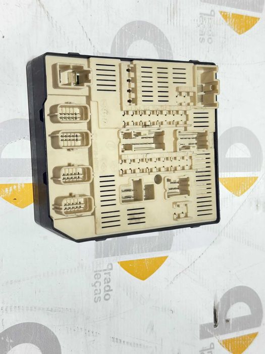 Caixa de fusíveis Renault Megane III