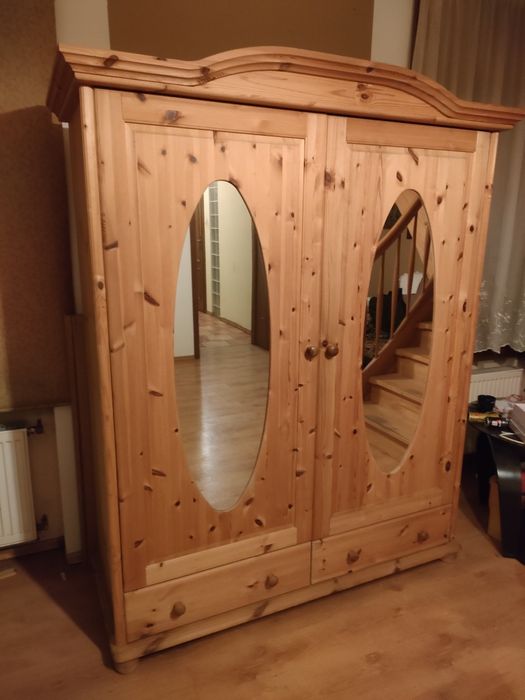 Szafa sosnowa z lustrami