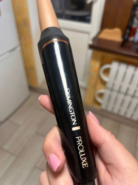 Конічна плойка PROLuxe Midnight Edition CI91W1B