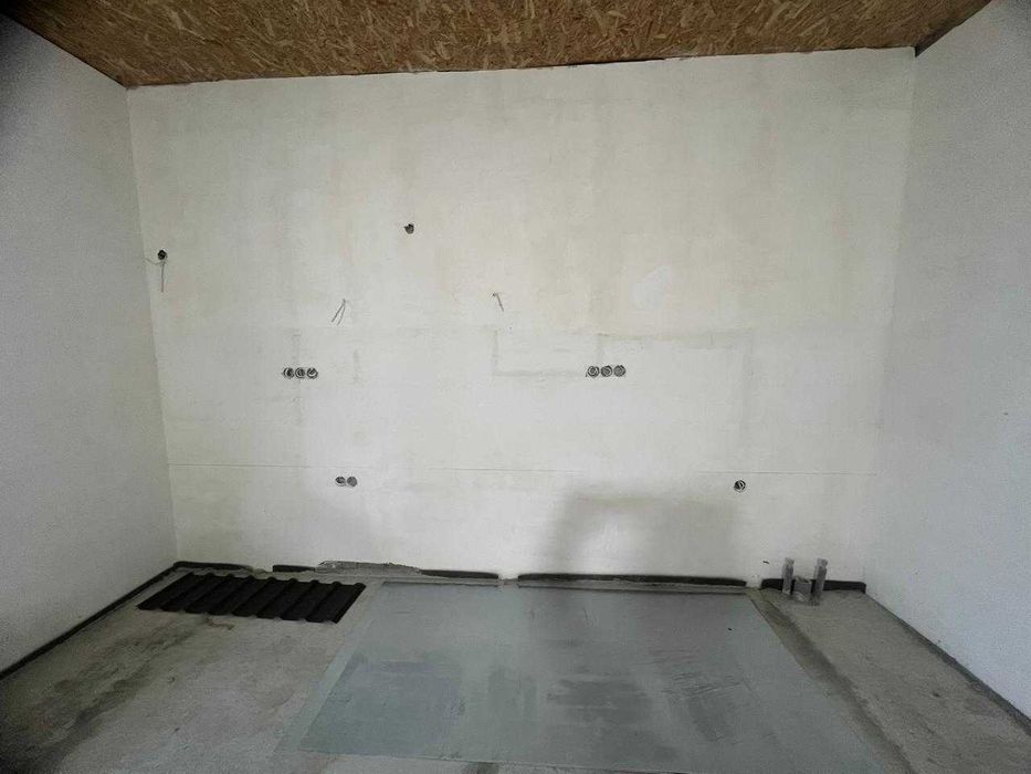 «Дім, де життя починається з усмішки. Заїжджайте — і створюйте  кіно!»