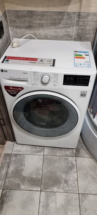 Пральна машина вузька LG F2J6WS0W